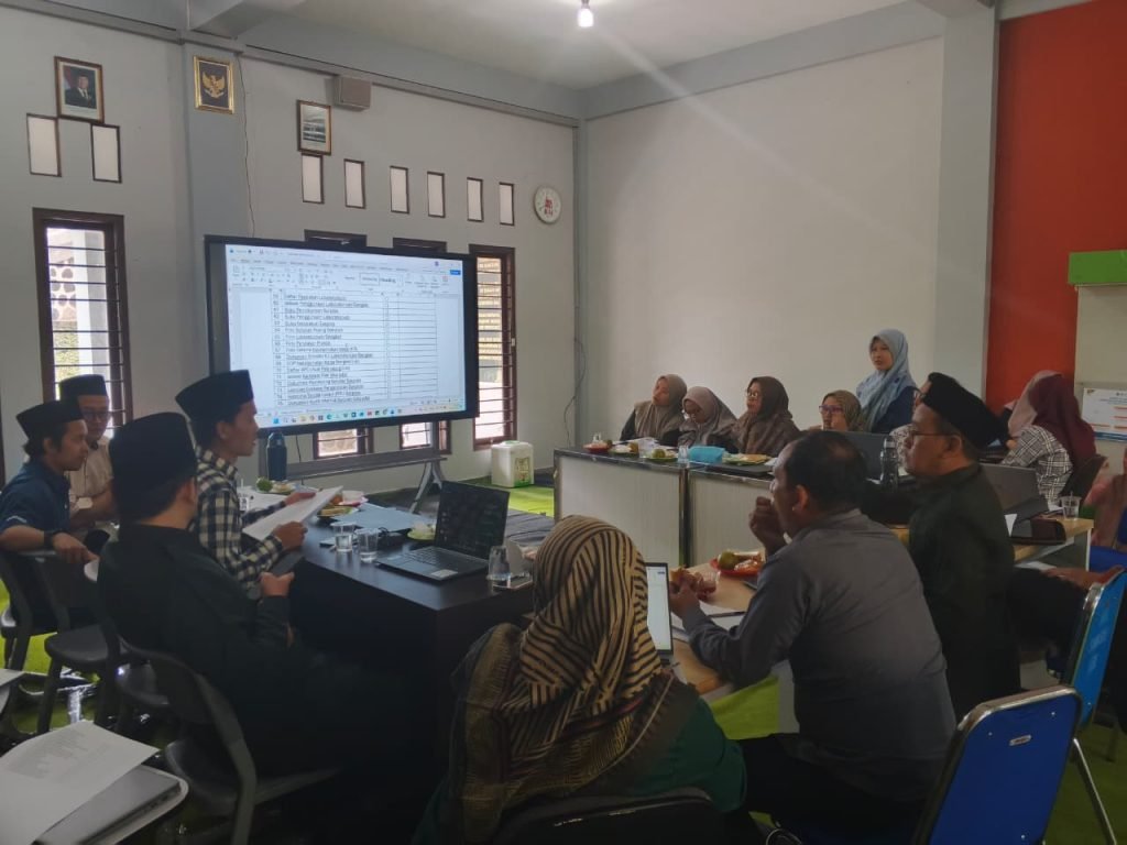 Sambut Akreditasi 2026, SMK Syubbanul Wathon Tegalrejo Gelar Rapat Persiapan